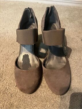 Kenneth Cole Reaction Leather/ Suede Wedges (Cosmetic Peeling) Like New 8.5